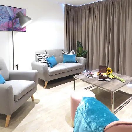 Tudors Esuites Corporate *