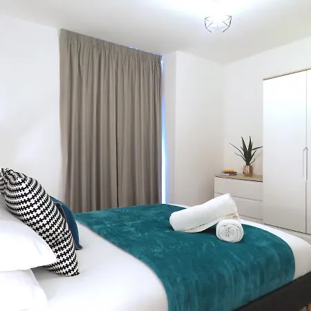 Tudors Esuites Corporate * Birmingham