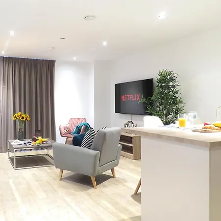 Tudors Esuites Corporate Apartman *